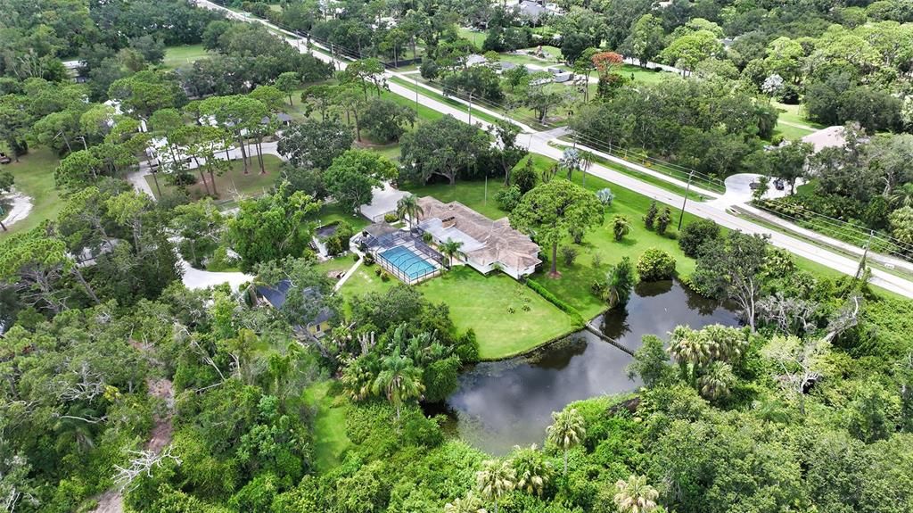 Activo con contrato: $999,000 (5 camas, 3 baños, 3470 Pies cuadrados)