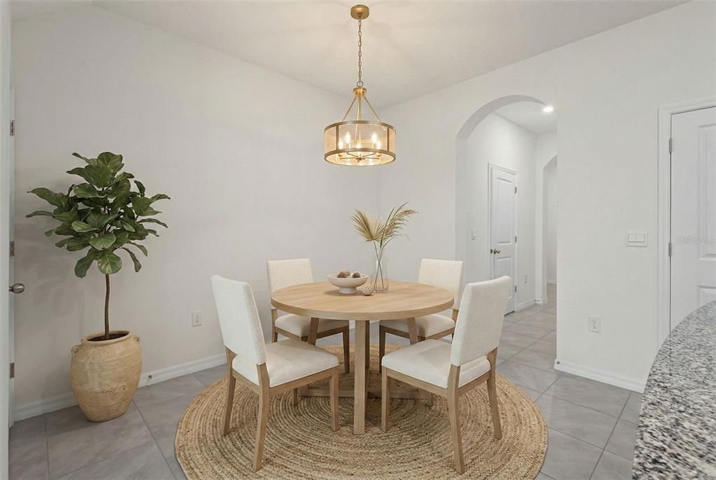 Activo con contrato: $299,900 (3 camas, 2 baños, 1673 Pies cuadrados)