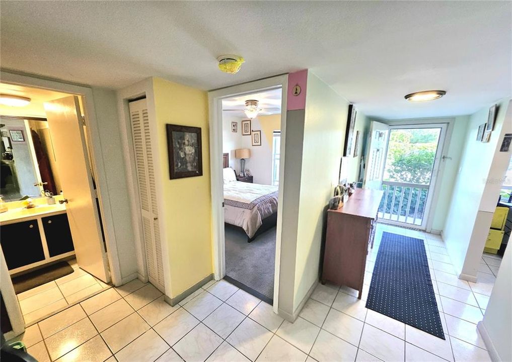 For Rent: $1,900 (2 beds, 2 baths, 1300 Square Feet)