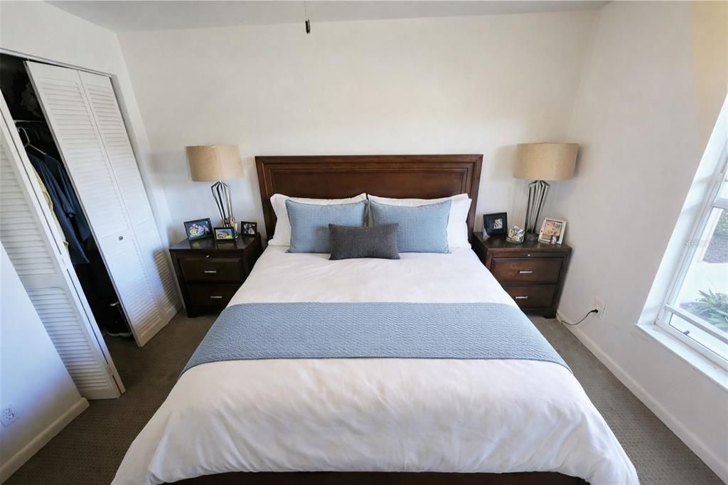 For Rent: $1,900 (2 beds, 2 baths, 1300 Square Feet)