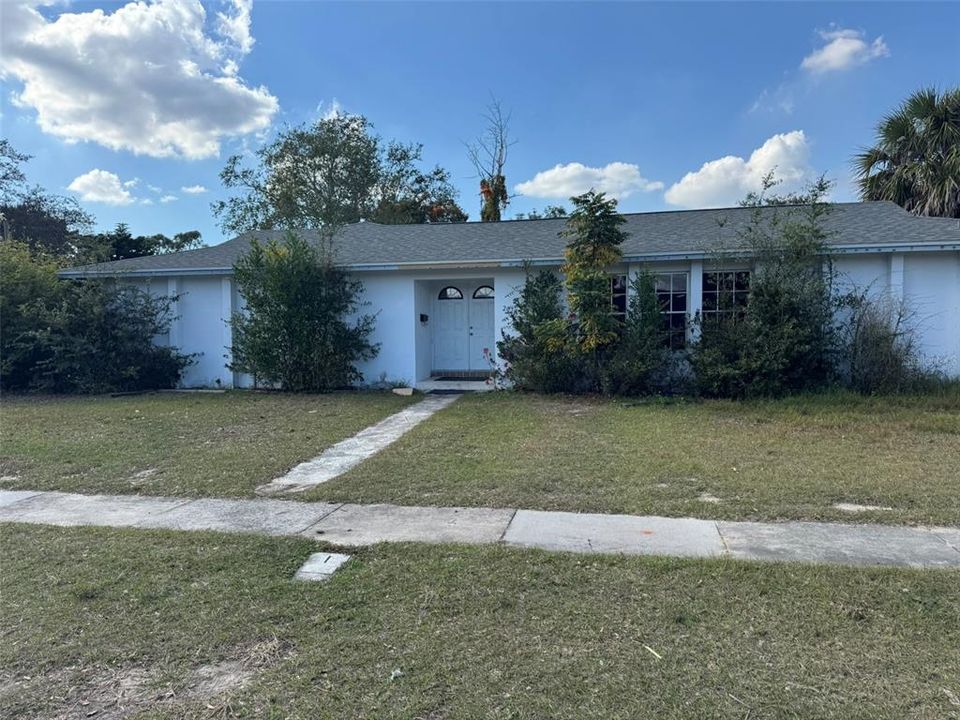 Recently Sold: $250,000 (4 beds, 2 baths, 2170 Square Feet)