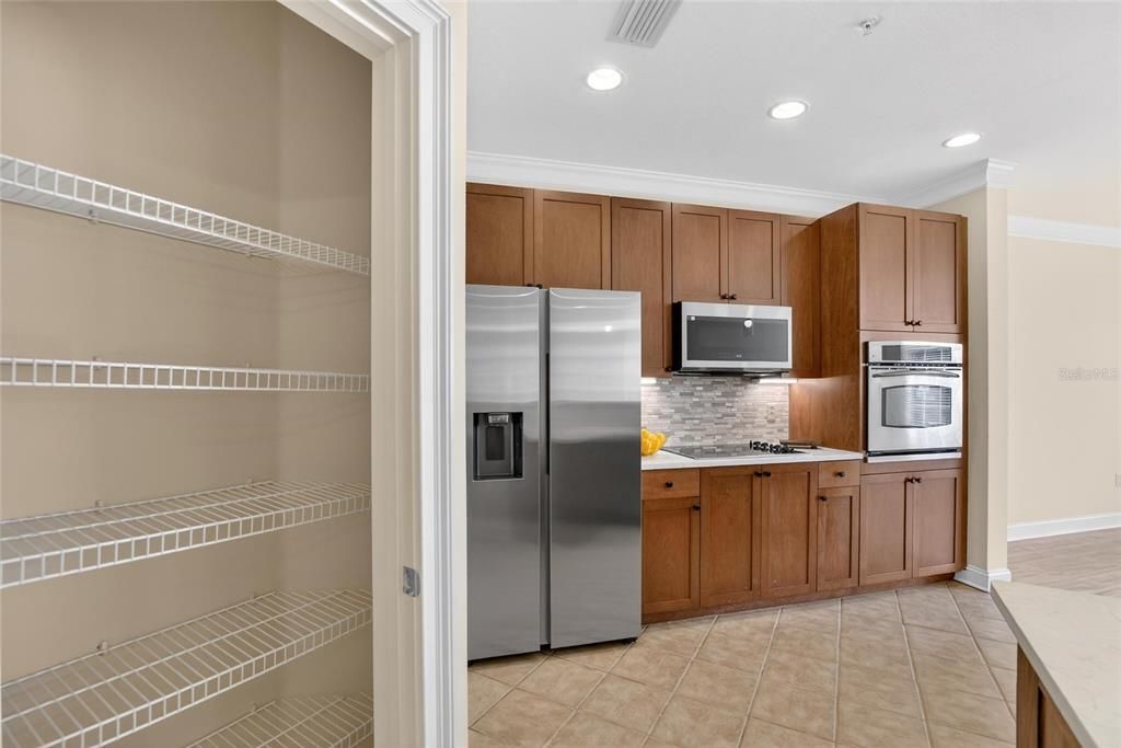 En Venta: $459,000 (3 camas, 3 baños, 3092 Pies cuadrados)