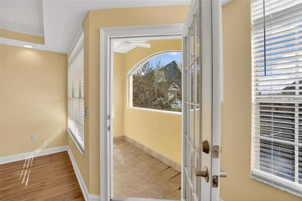 En Venta: $459,000 (3 camas, 3 baños, 3092 Pies cuadrados)
