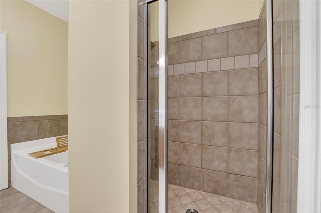 En Venta: $459,000 (3 camas, 3 baños, 3092 Pies cuadrados)