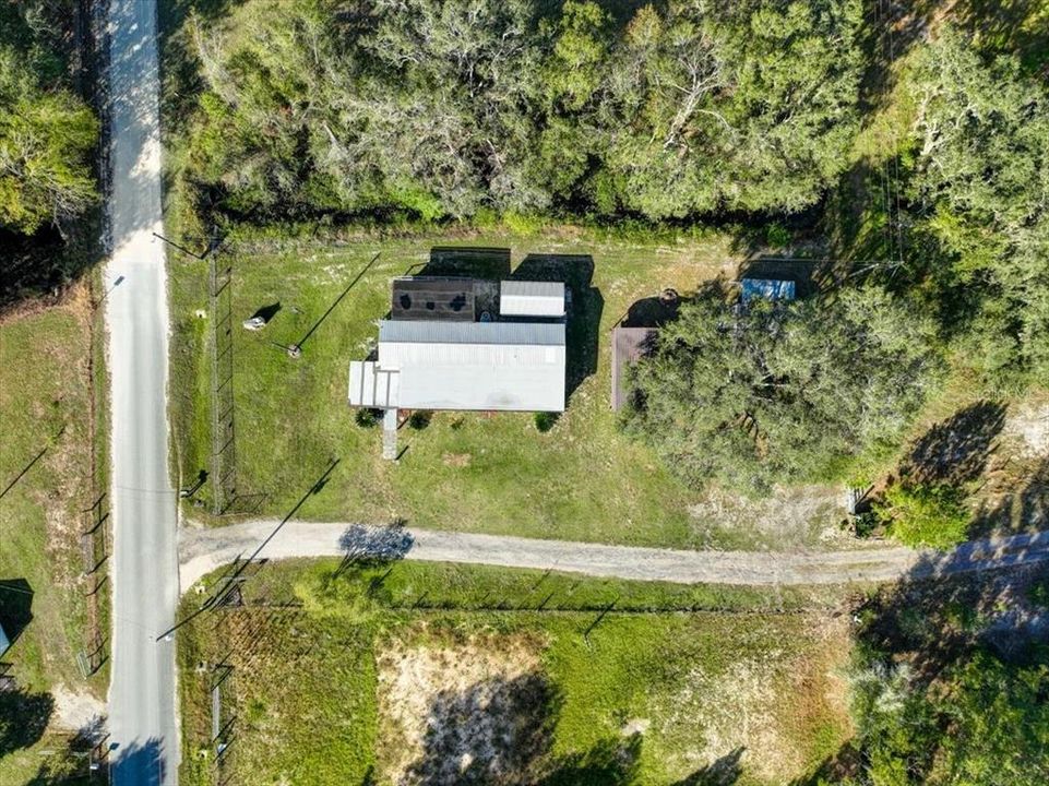 For Sale: $140,000 (3 beds, 2 baths, 784 Square Feet)