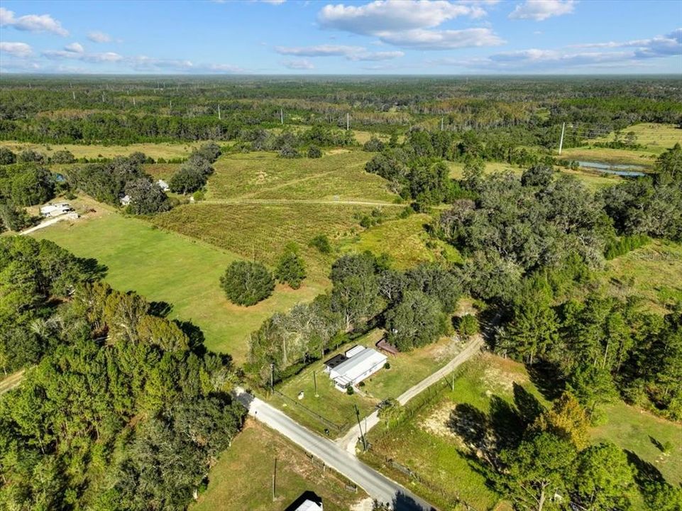 For Sale: $140,000 (3 beds, 2 baths, 784 Square Feet)