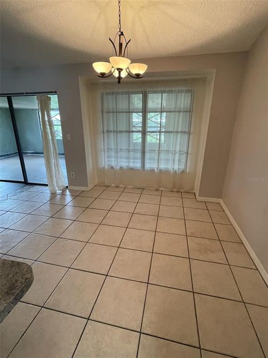Active With Contract: $1,775 (3 beds, 2 baths, 1492 Square Feet)