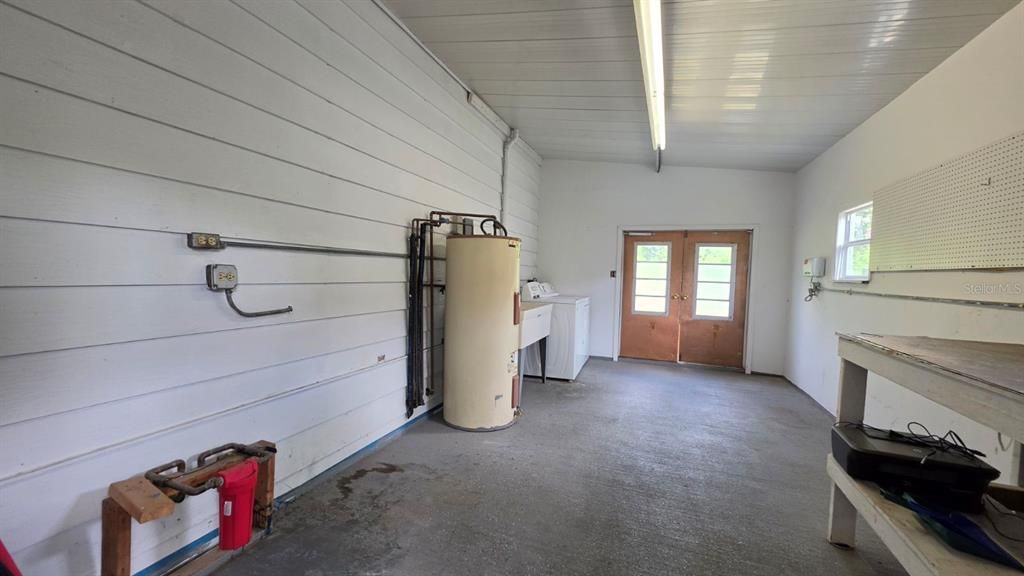 For Sale: $139,900 (2 beds, 2 baths, 1152 Square Feet)