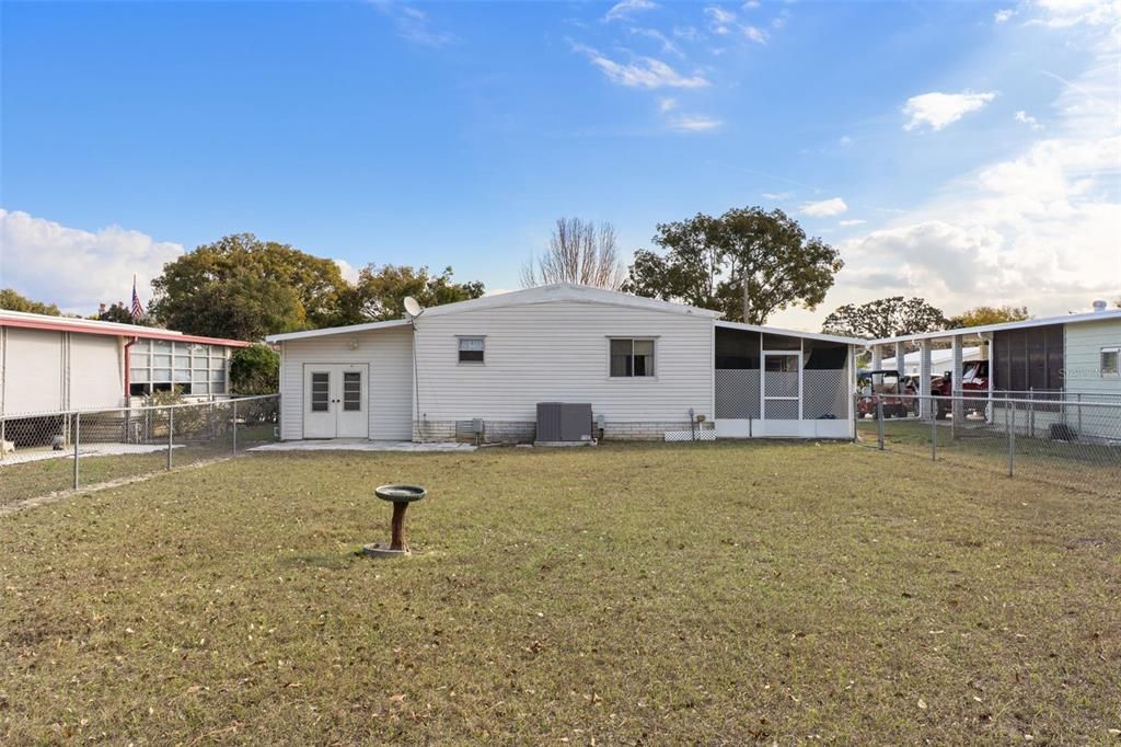 For Sale: $139,900 (2 beds, 2 baths, 1152 Square Feet)