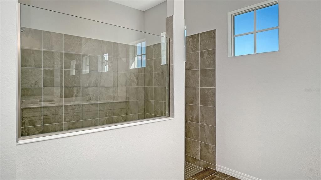 For Rent: $11,500 (3 beds, 3 baths, 2799 Square Feet)
