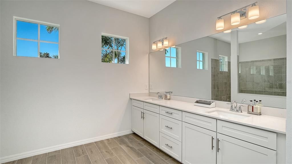 For Rent: $11,500 (3 beds, 3 baths, 2799 Square Feet)