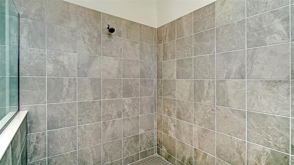 For Rent: $11,500 (3 beds, 3 baths, 2799 Square Feet)