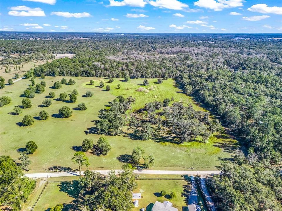 待售: $1,600,000 (20.60 acres)