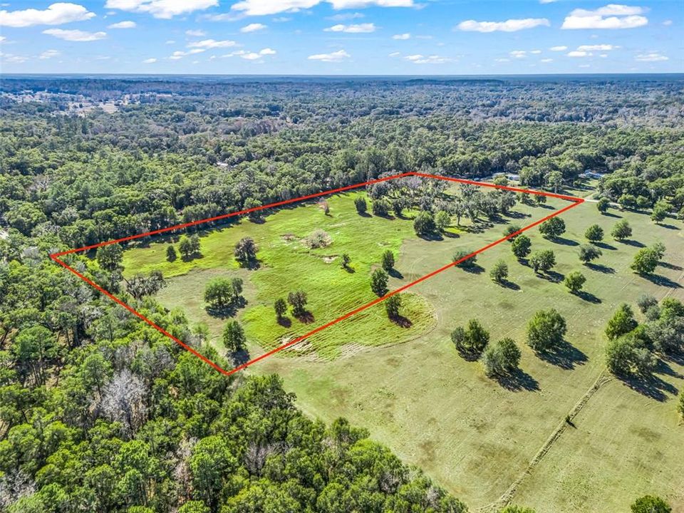 待售: $1,600,000 (20.60 acres)