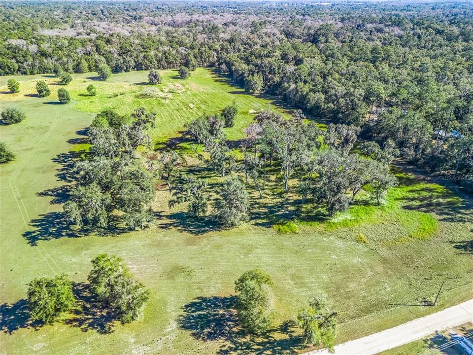 待售: $1,600,000 (20.60 acres)