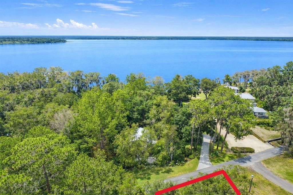 待售: $89,000 (1.10 acres)