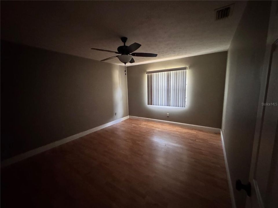 На продажу: $289,900 (2 спален, 2 ванн, 1627 Квадратных фут)