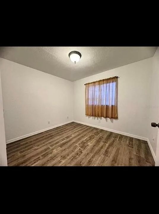 На продажу: $149,999 (2 спален, 2 ванн, 992 Квадратных фут)