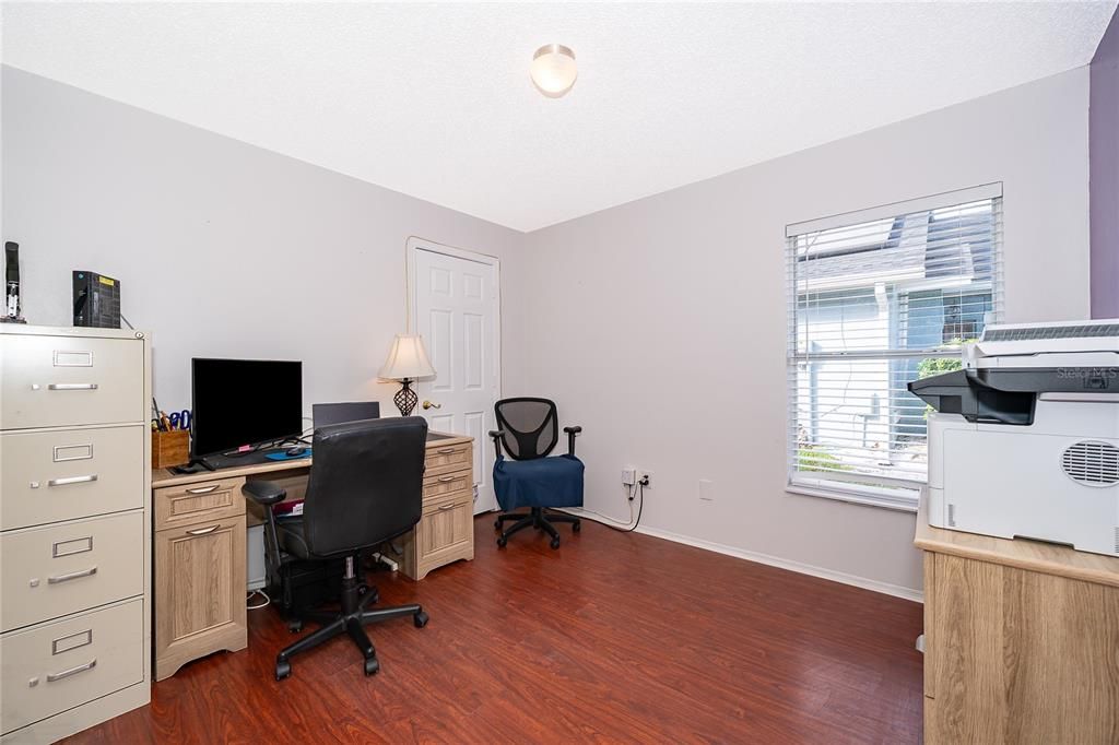 Active With Contract: $350,000 (3 beds, 2 baths, 1206 Square Feet)