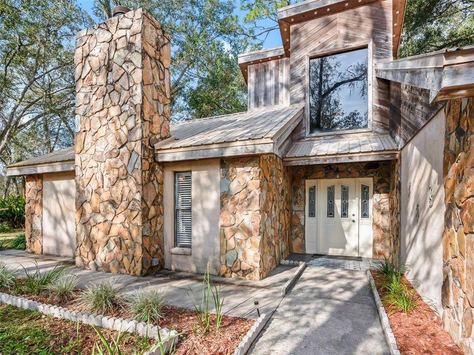 En Venta: $399,900 (2 camas, 2 baños, 1371 Pies cuadrados)