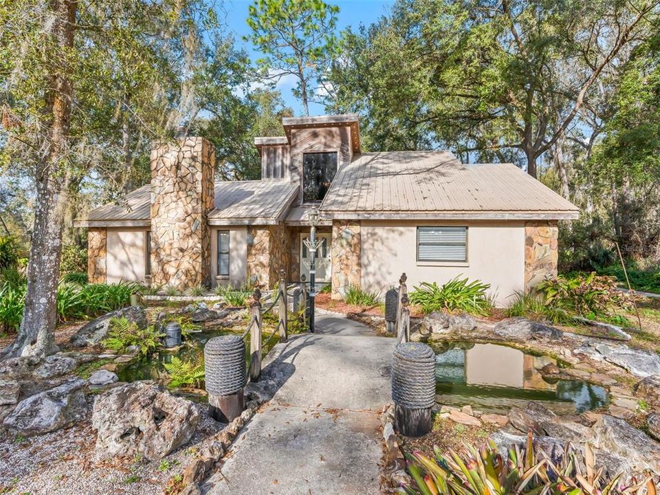 En Venta: $399,900 (2 camas, 2 baños, 1371 Pies cuadrados)