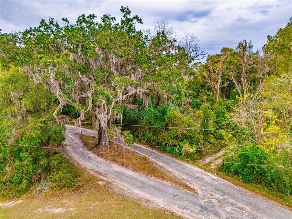 На продажу: $69,900 (1.74 acres)