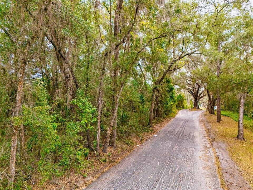 На продажу: $69,900 (1.74 acres)