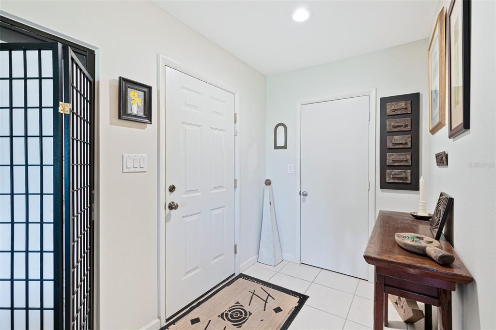 For Sale: $200,000 (2 beds, 2 baths, 1547 Square Feet)