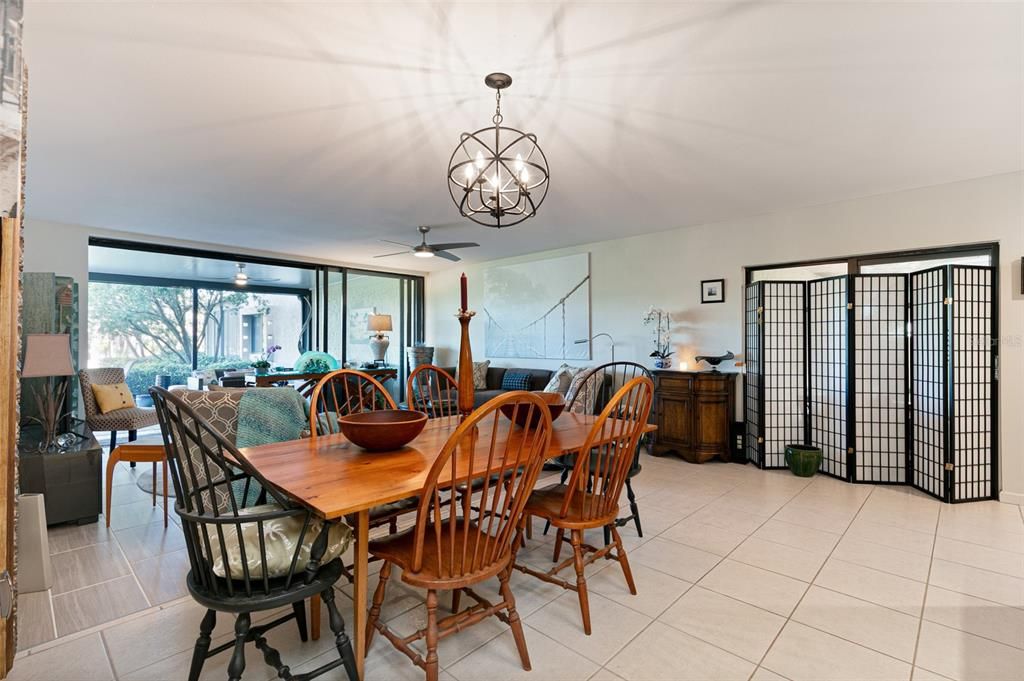 For Sale: $200,000 (2 beds, 2 baths, 1547 Square Feet)