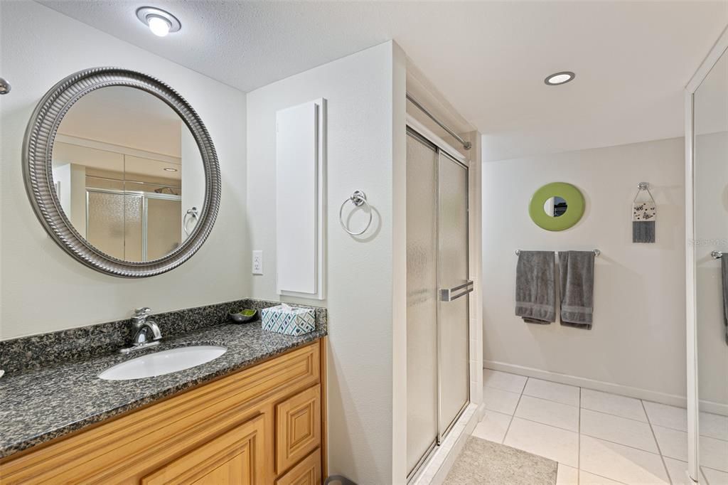 For Sale: $200,000 (2 beds, 2 baths, 1547 Square Feet)