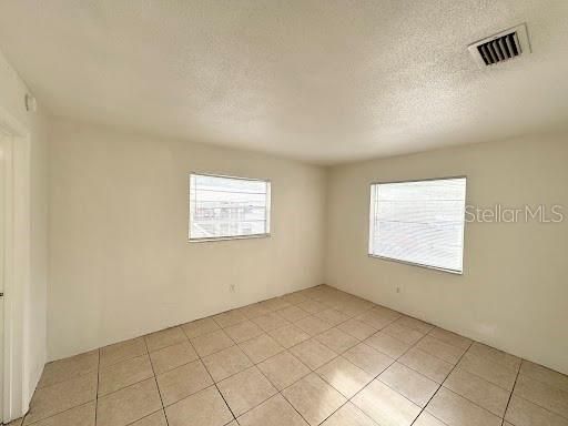 En Renta: $900 (1 camas, 1 baños, 800 Pies cuadrados)