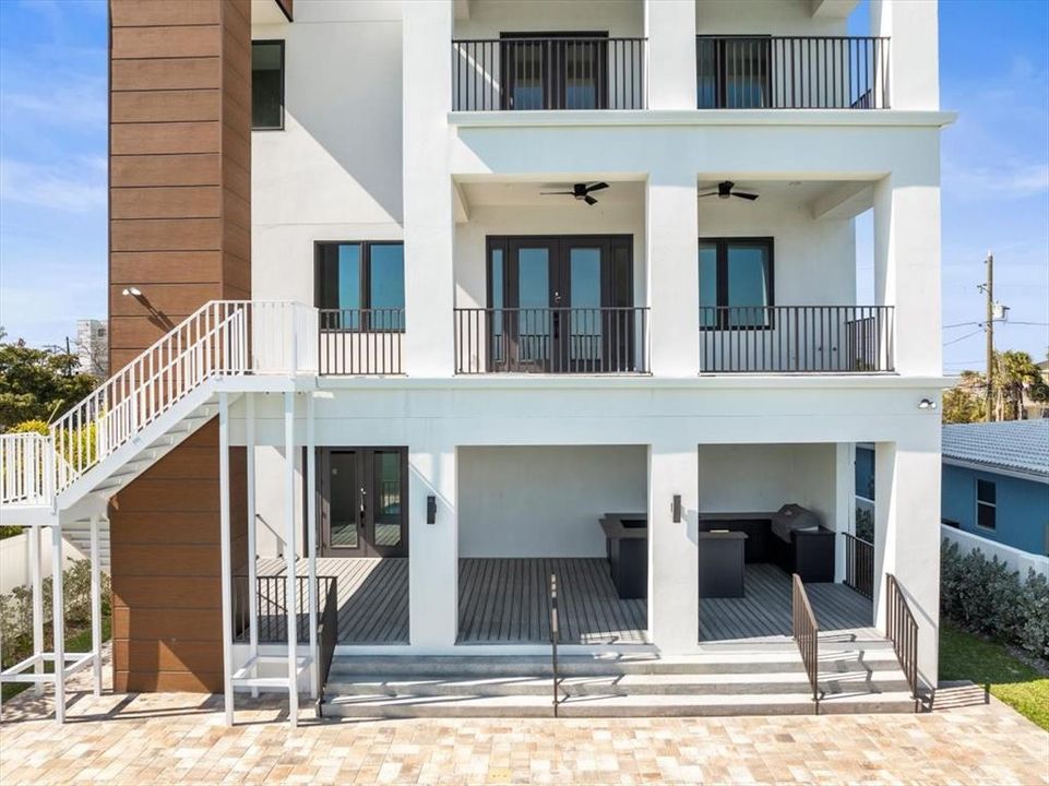 На продажу: $3,149,000 (4 спален, 4 ванн, 4104 Квадратных фут)