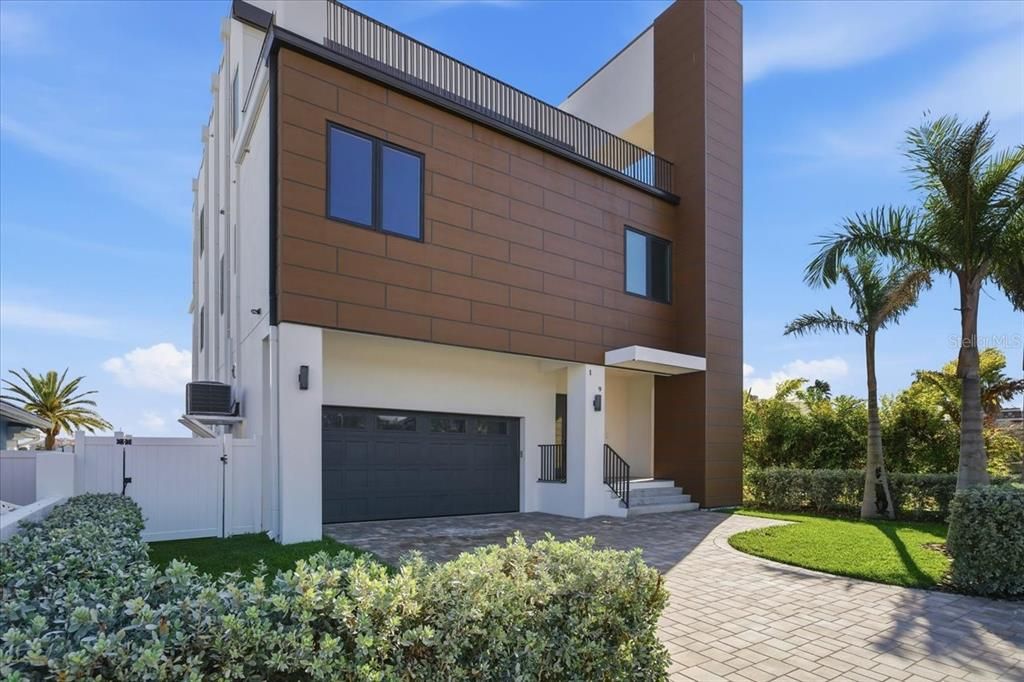 На продажу: $3,149,000 (4 спален, 4 ванн, 4104 Квадратных фут)