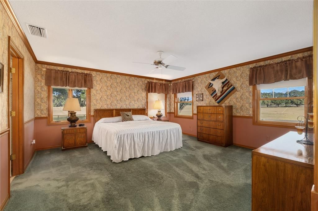 На продажу: $1,295,000 (3 спален, 2 ванн, 2936 Квадратных фут)