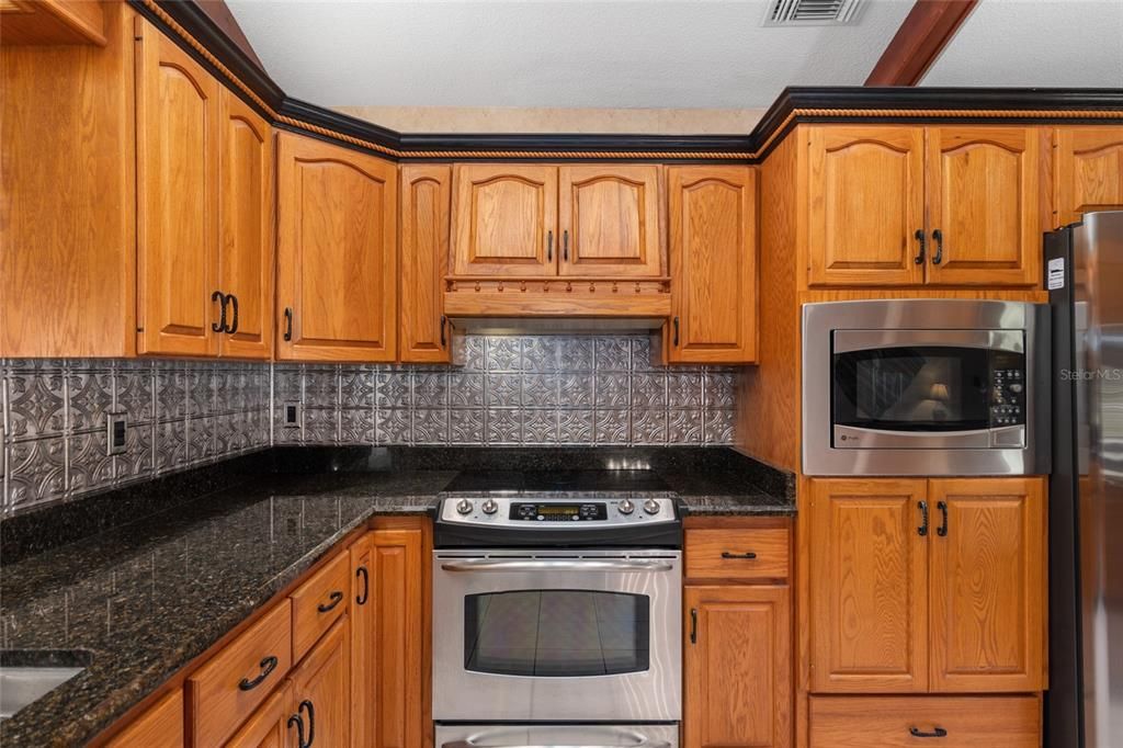 На продажу: $1,295,000 (3 спален, 2 ванн, 2936 Квадратных фут)