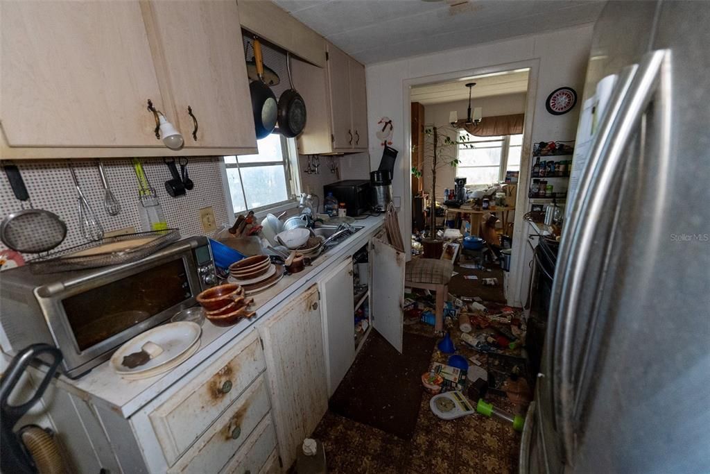 待售: $130,000 (2 贝兹, 2 浴室, 1056 平方英尺)