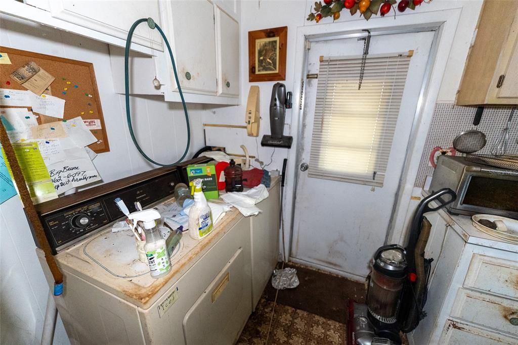 待售: $130,000 (2 贝兹, 2 浴室, 1056 平方英尺)