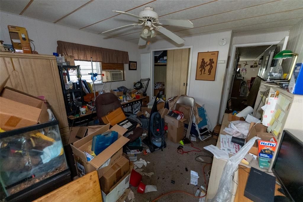 待售: $130,000 (2 贝兹, 2 浴室, 1056 平方英尺)