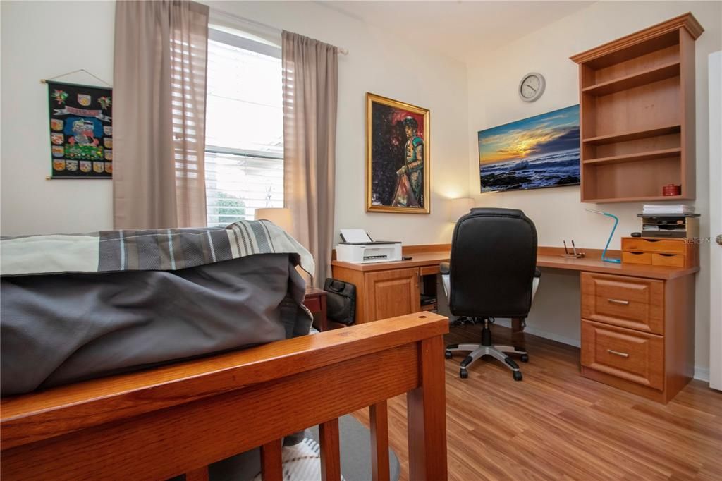 For Sale: $327,000 (2 beds, 2 baths, 1503 Square Feet)