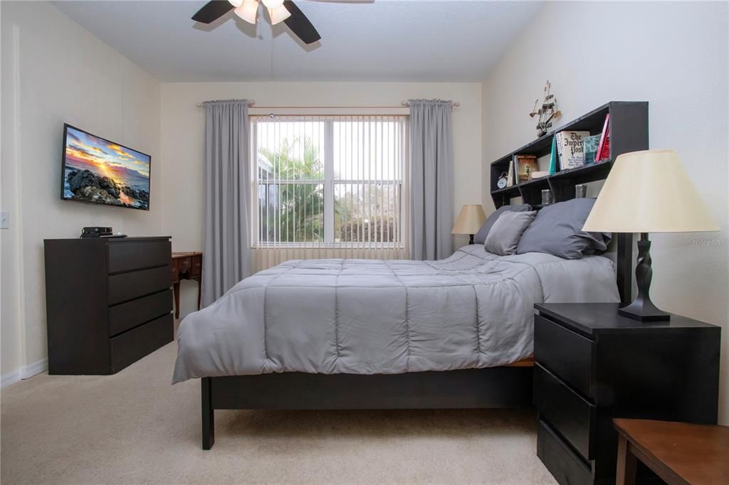 For Sale: $327,000 (2 beds, 2 baths, 1503 Square Feet)