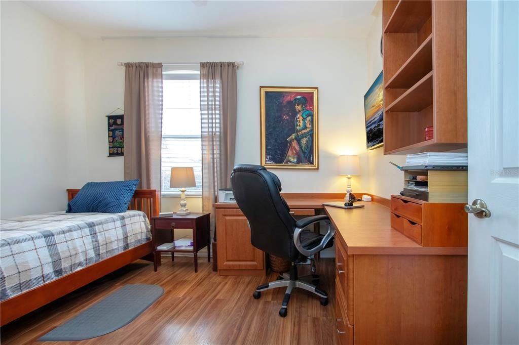 For Sale: $327,000 (2 beds, 2 baths, 1503 Square Feet)