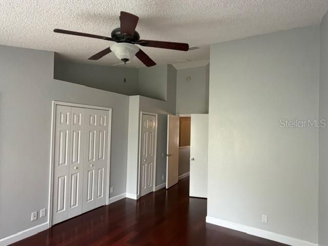 Activo con contrato: $229,900 (2 camas, 1 baños, 1152 Pies cuadrados)