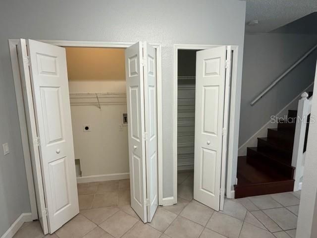 Activo con contrato: $229,900 (2 camas, 1 baños, 1152 Pies cuadrados)