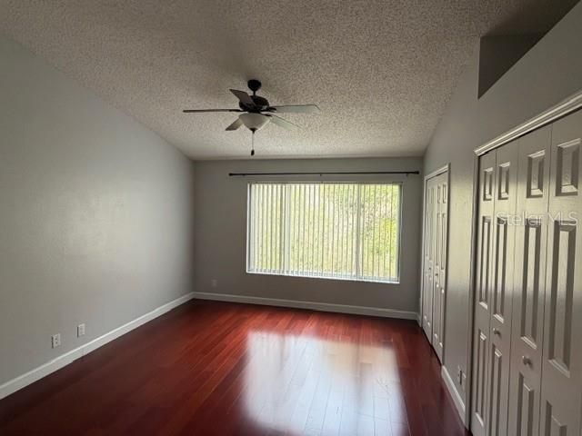 Activo con contrato: $229,900 (2 camas, 1 baños, 1152 Pies cuadrados)