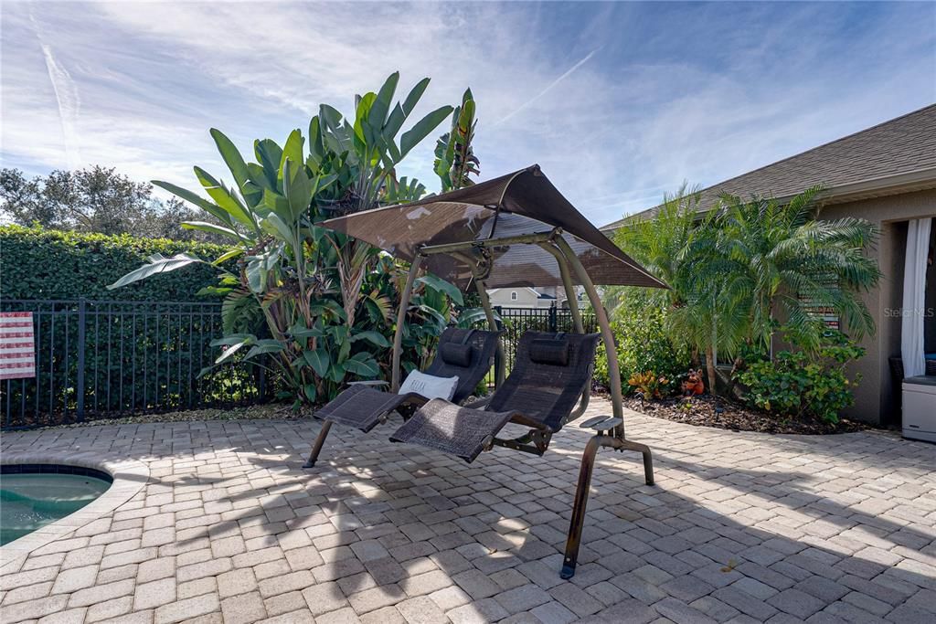 For Sale: $725,000 (4 beds, 3 baths, 2632 Square Feet)