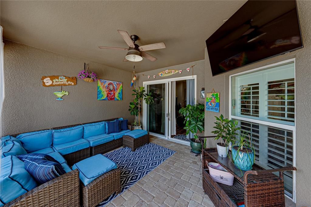 For Sale: $725,000 (4 beds, 3 baths, 2632 Square Feet)