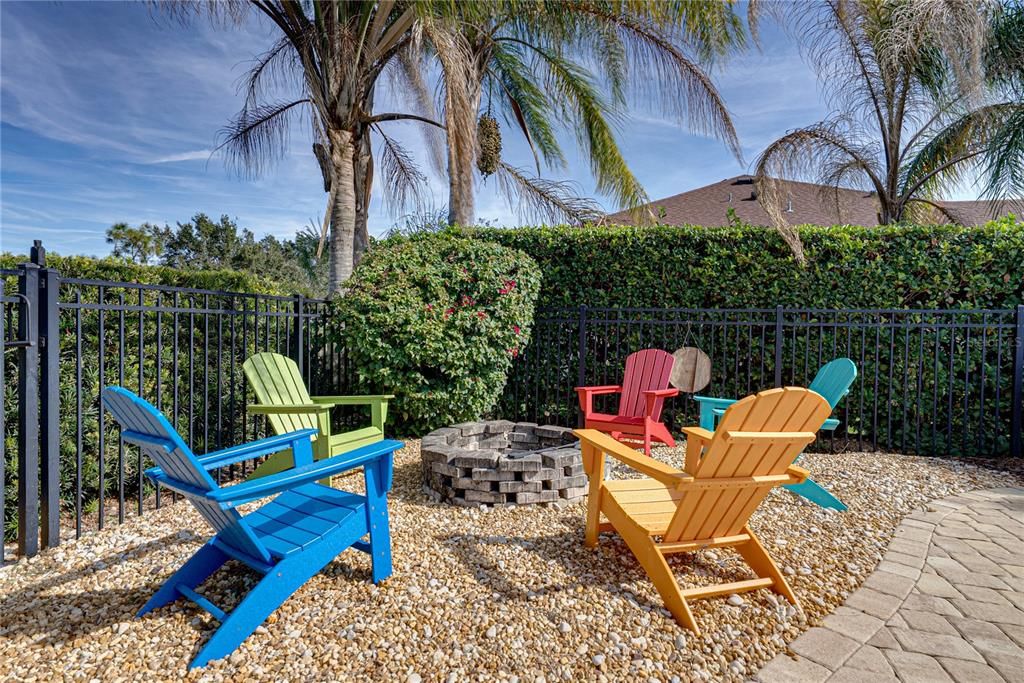 For Sale: $725,000 (4 beds, 3 baths, 2632 Square Feet)
