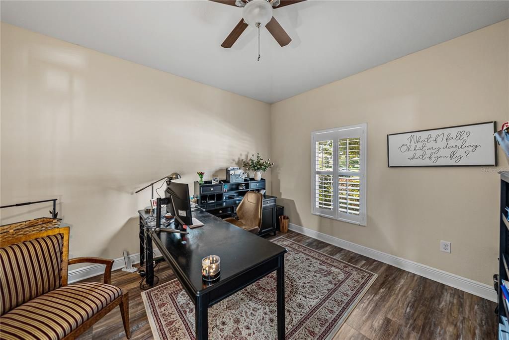For Sale: $725,000 (4 beds, 3 baths, 2632 Square Feet)