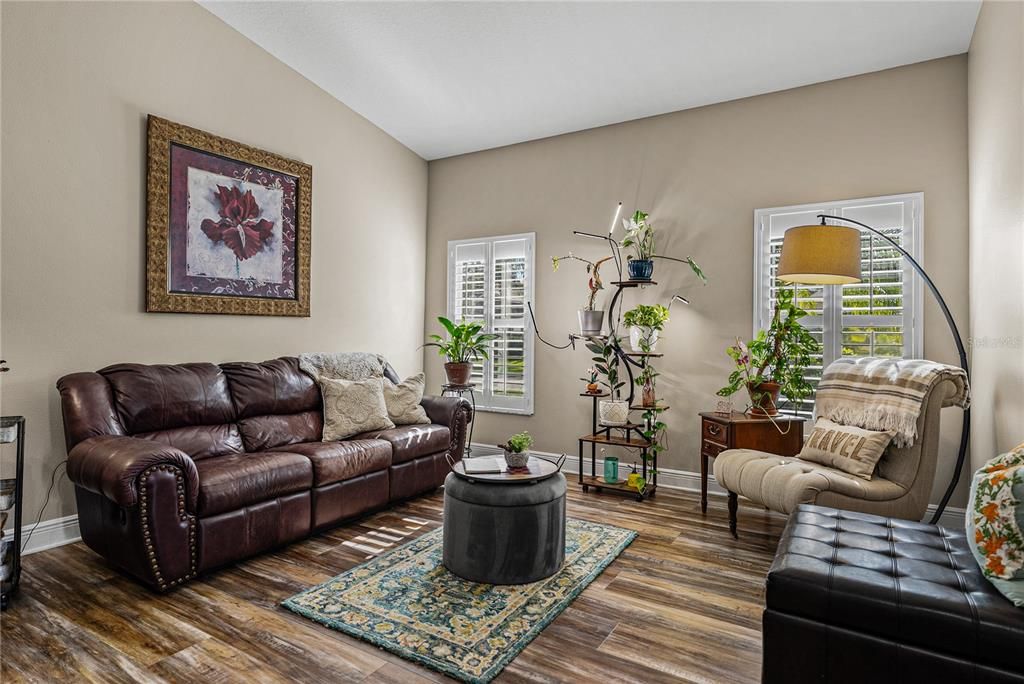 For Sale: $725,000 (4 beds, 3 baths, 2632 Square Feet)
