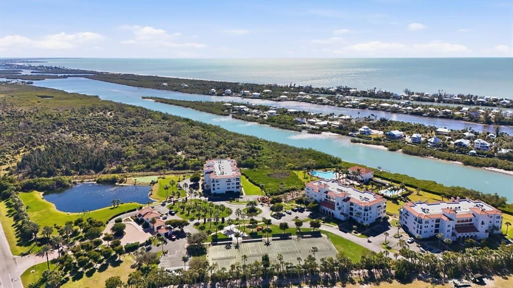 На продажу: $499,900 (2 спален, 2 ванн, 1688 Квадратных фут)